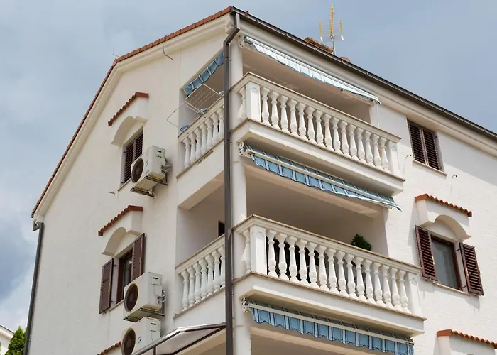 With A Parking Space Malinska, Krk - 19280 Apartament